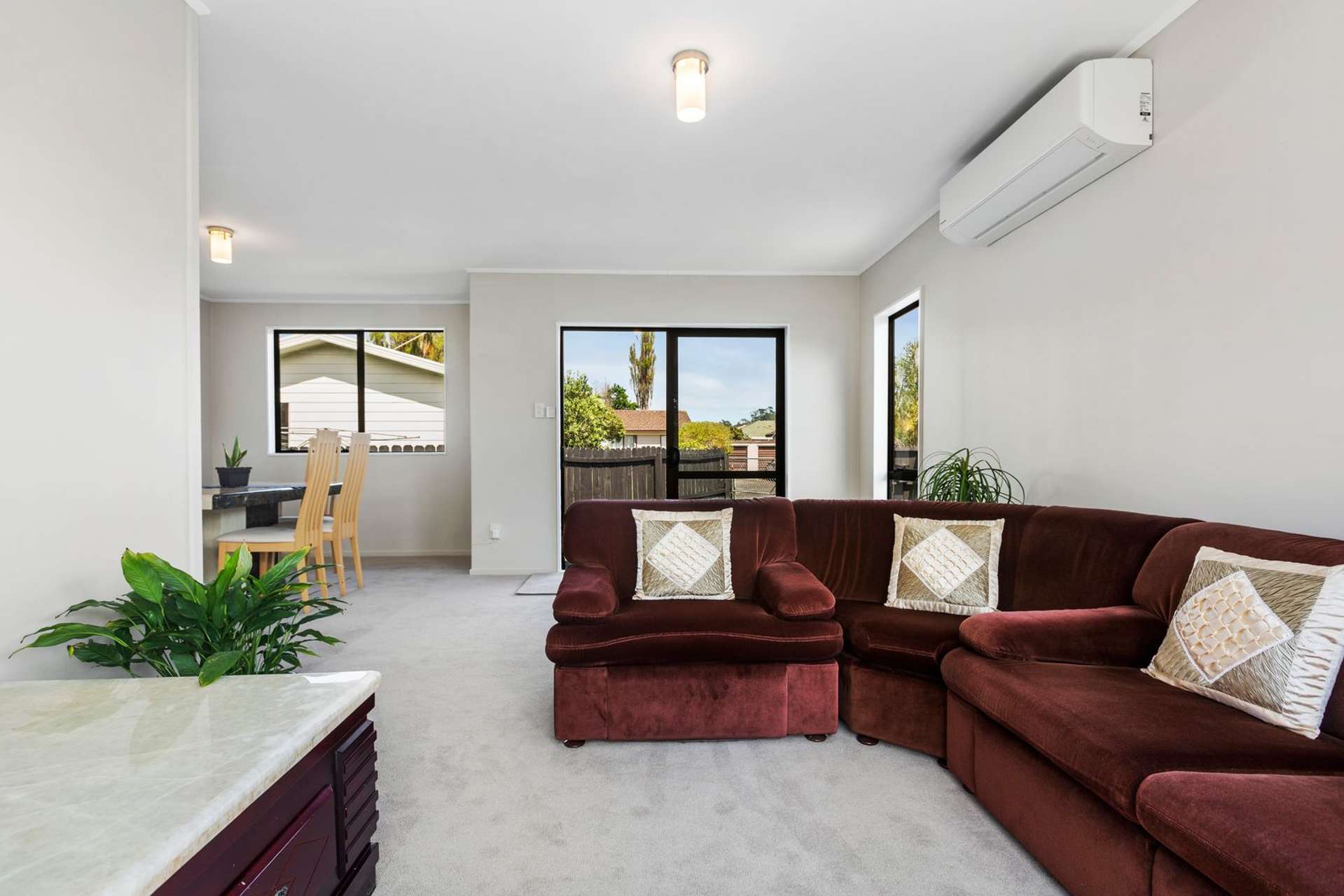 2/26 Karepo Crescent Ranui_0