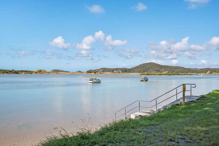 1/27 Kopipi Crescent Ngunguru_19