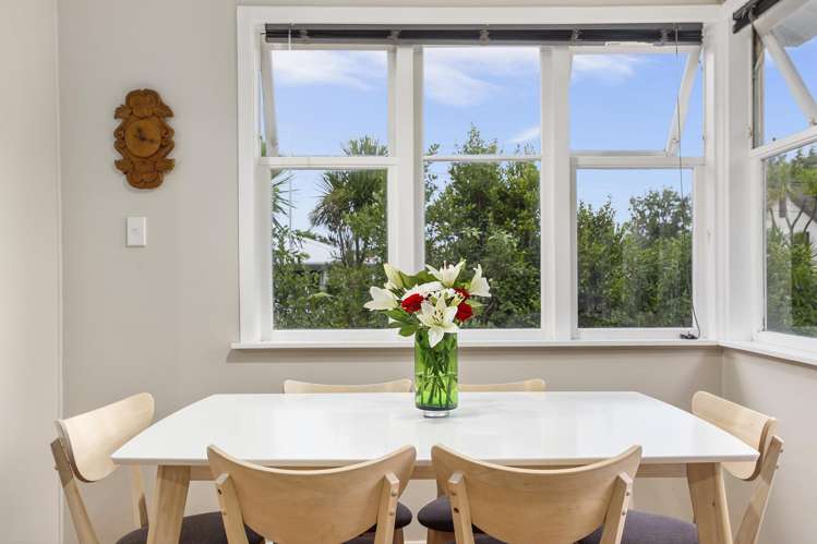 536 West Coast Road Oratia_9