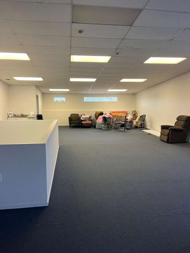 Unit E/65 View Road Wairau Valley_4