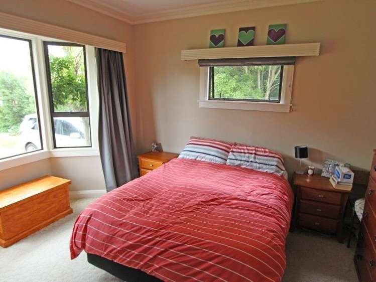 15 Cambridge Street Pahiatua_3