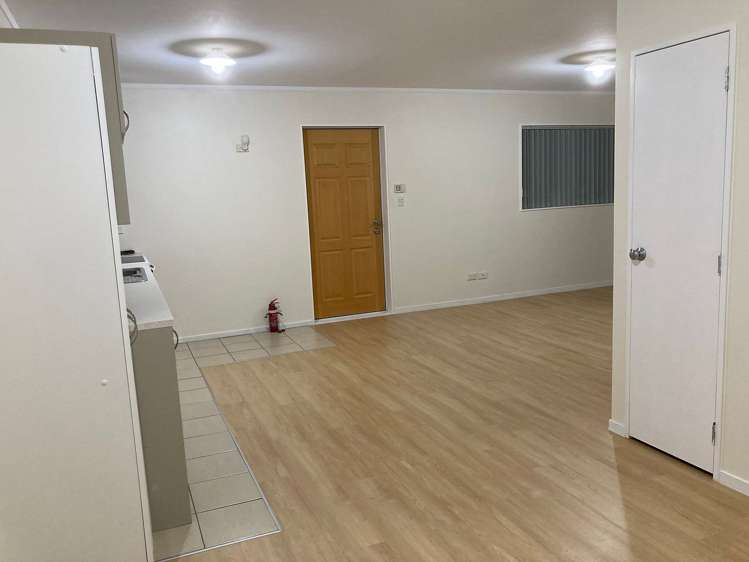 55A Archibald Road Kelston_8