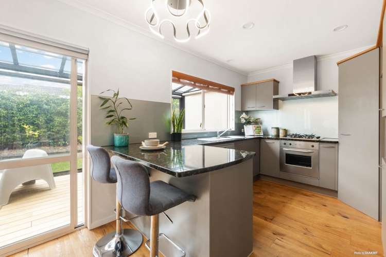 2 Baltersan Drive Flat Bush_4