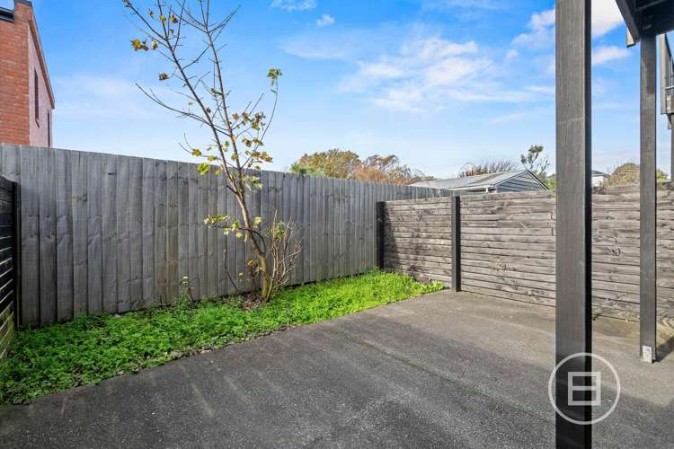 20/17 Bunyan Street Waltham_6