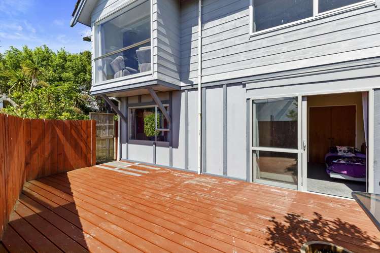 52 Colchester Crescent Newlands_11