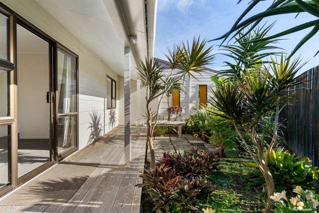 33B Edgewater Parade Waiuku_1