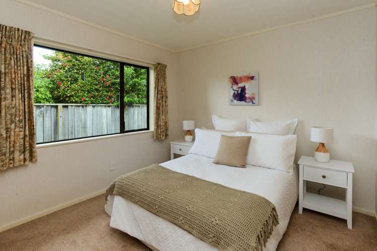 5b Fern Grove Taradale_12