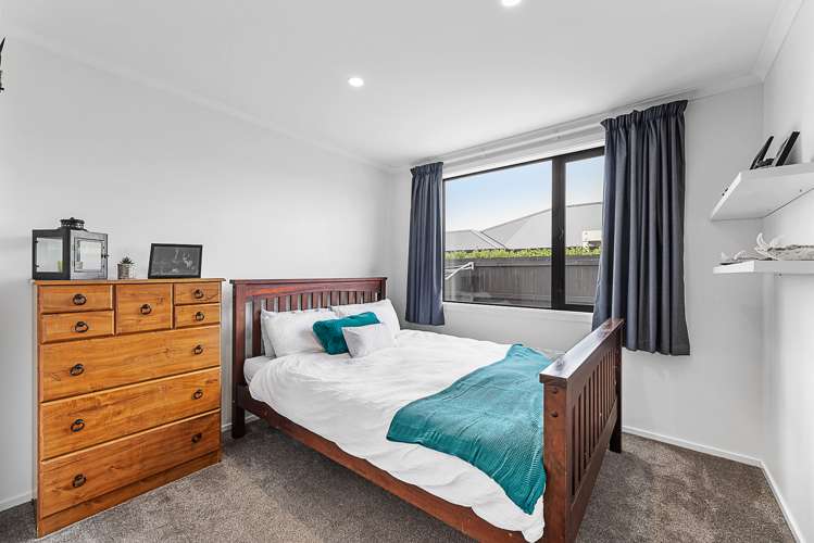 31 Corsair Crescent Burleigh_12