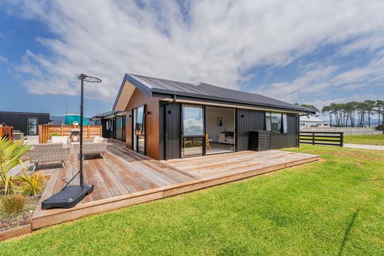 2 Kotare Way Matarangi Beach_28