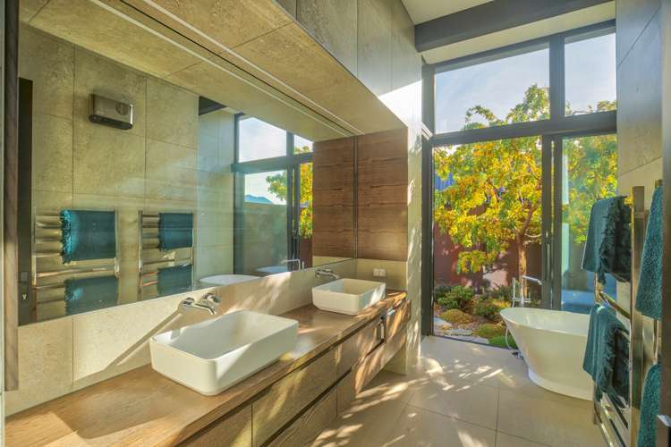 61 Infinity Drive Wanaka_16