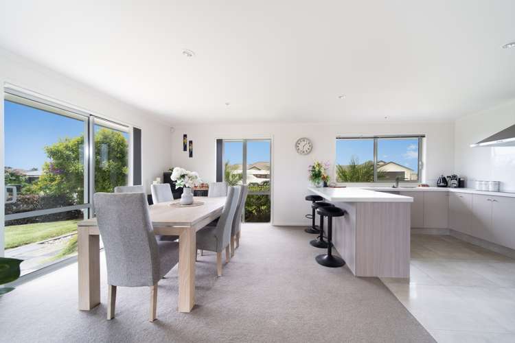 2 Roto View One Tree Point_8