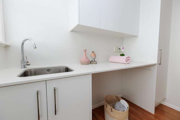 15 Collier Avenue Karori_10