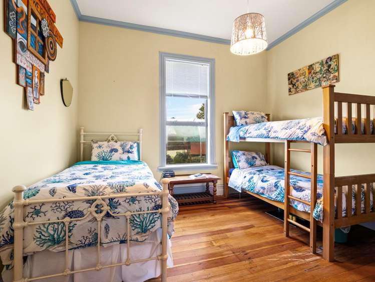 24 and 24A Main Road Owaka_9