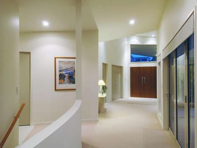 4 Joydon Place Stanmore Bay_4