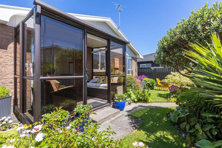 1/6 Webster Street Westown_24