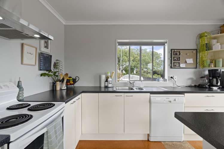 5a Langstone Street Welcome Bay_8