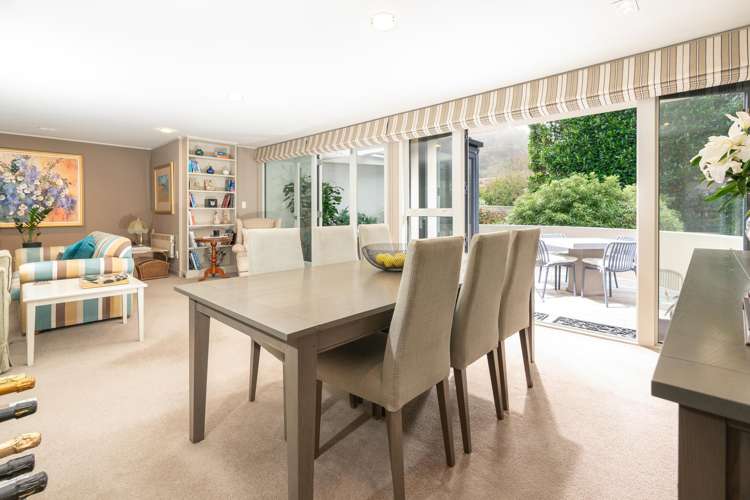 13/32 Hobson Street Thorndon_5