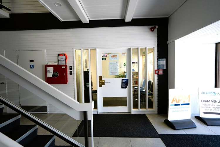 3/25 Churchill Street City Centre_6