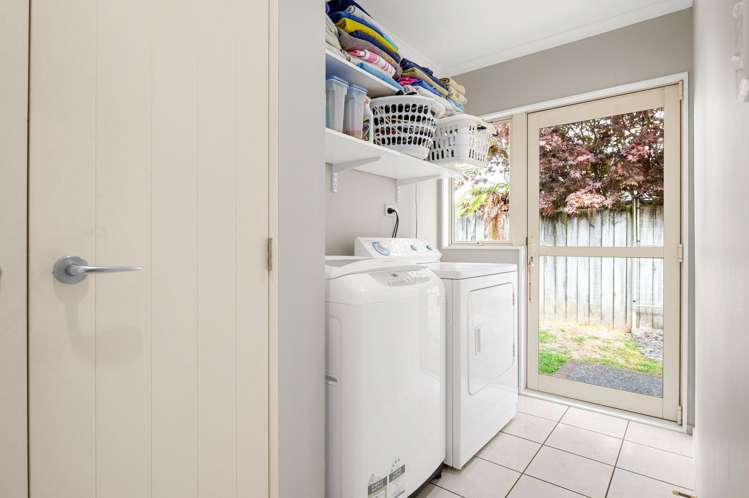 76 Saint James Drive Huntington_17