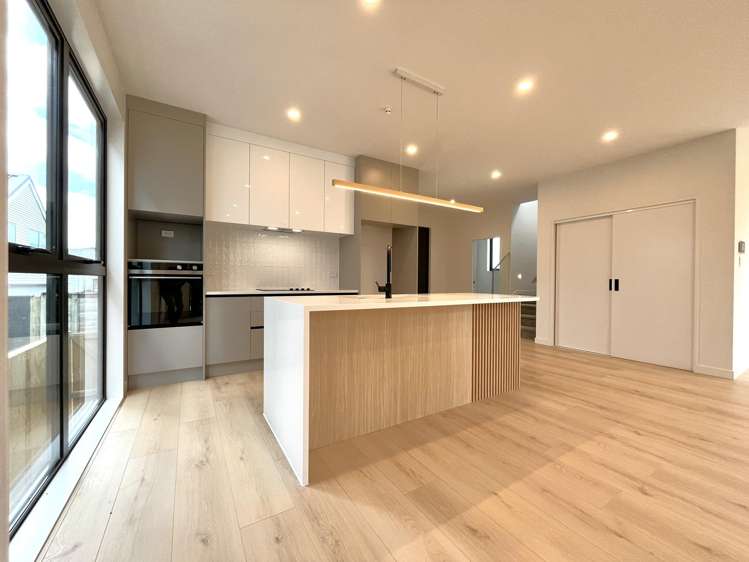 7/41 Seaside Avenue Waterview_8