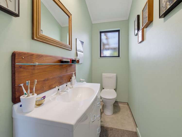 186 Sunset Valley Road Upper Moutere_31