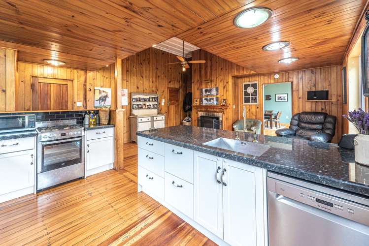 218 Parahaki Road Waverley_6