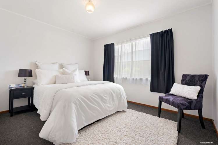 52 Glengarry Road Glen Eden_12