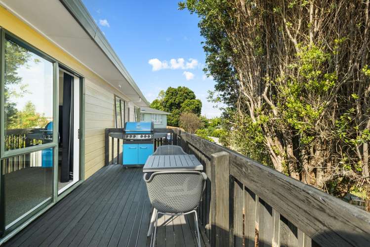 35B Henderson Crescent Gate Pa_15