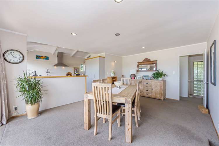 56 William Bayes Place Red Beach_27