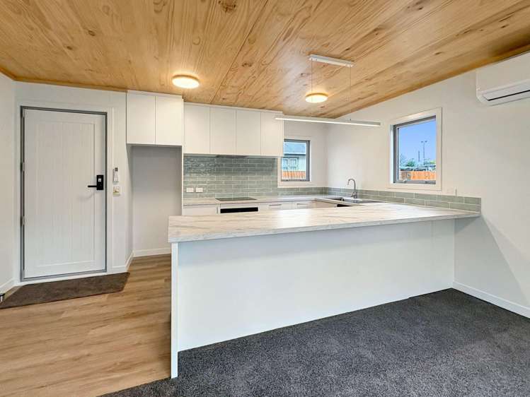 2/46 Sullivan Av Woolston_1