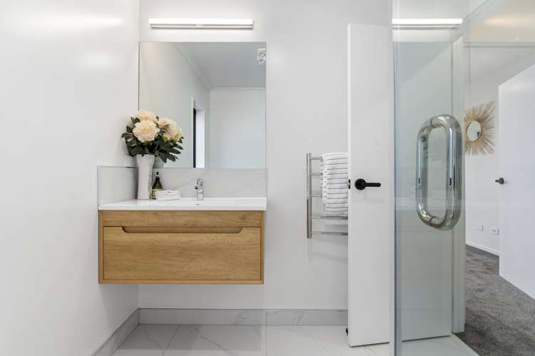 31 Earp Crescent Chartwell_17