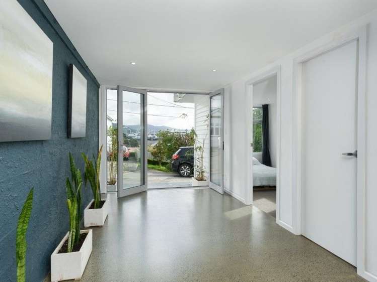 15 Carrington Street Mount Cook_1