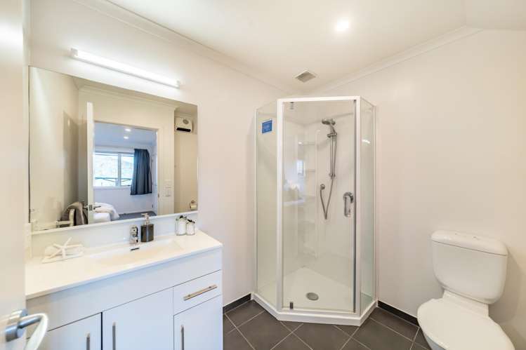 42a Landsdowne Terrace Karori_14