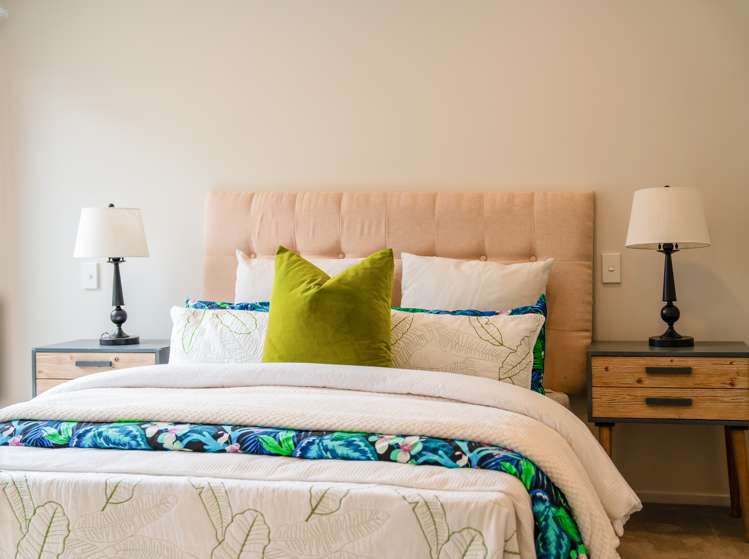 63 Costa Viva Crescent Karaka_8