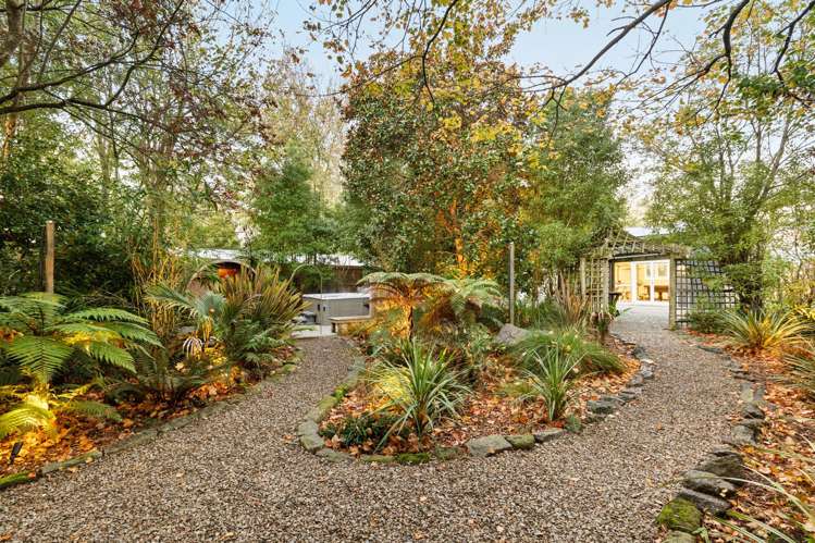 461 Johns Road Harewood_36