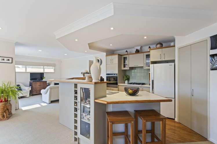 6 Royal Heights Glen Avon_13