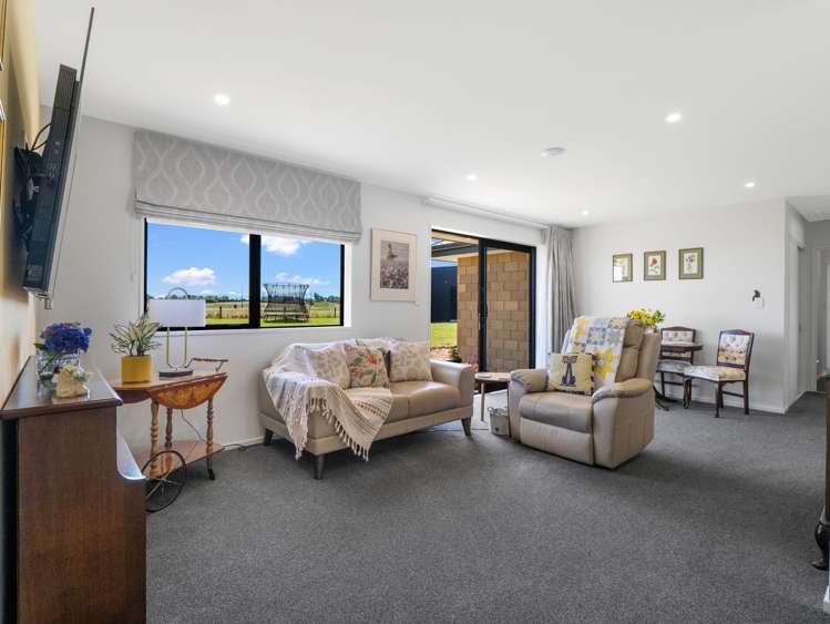 56 Summers Road Darfield_22