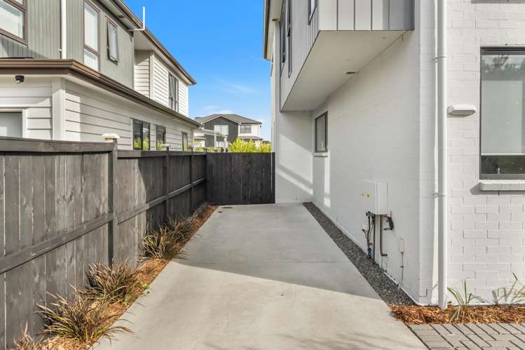 2A Treloar Crescent Hobsonville_14