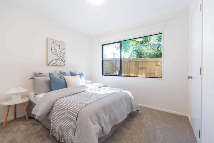 2/353 Glenfield Road Glenfield_16