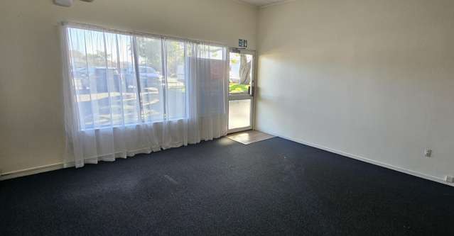 Modern & versatile space in Town Centre