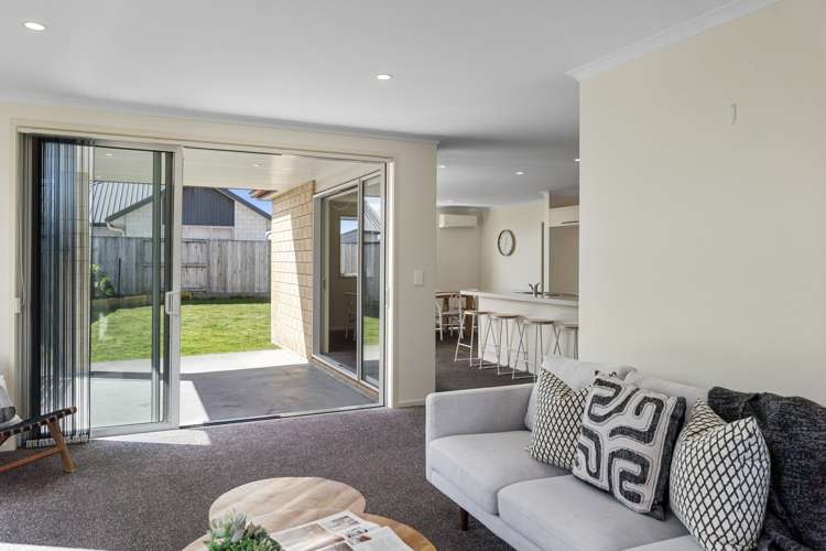 134 Puhirake Crescent Pyes Pa_6