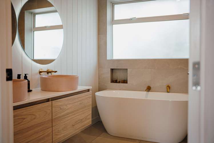 12 Tangaroa Street Point England_19