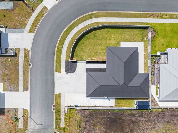 31 Saint Michael Crescent One Tree Point_39