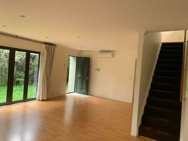 77 Sunvue Road Glen Eden_2