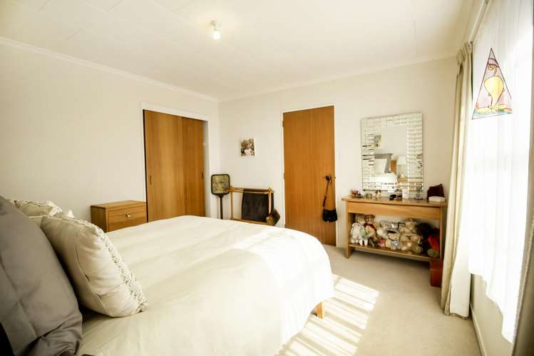 1a Huata Place West End_15