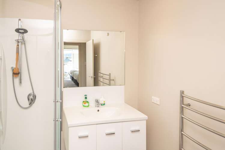 18/90 Customhouse Street Gisborne_20