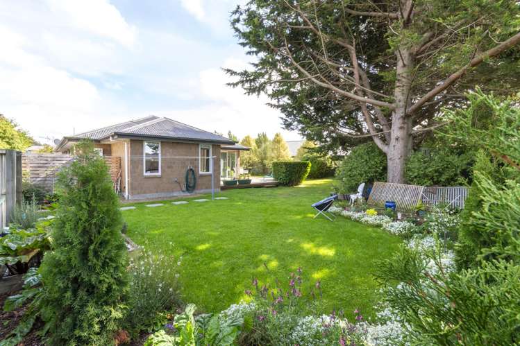 10 Woodglen Drive Woodend_13