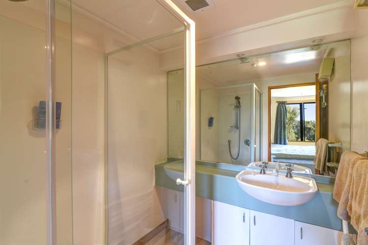 203/139 Fernhill Road Fernhill/Sunshine Bay_11