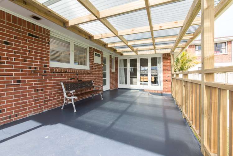 54 Tiroroa Avenue Te Atatu South_25