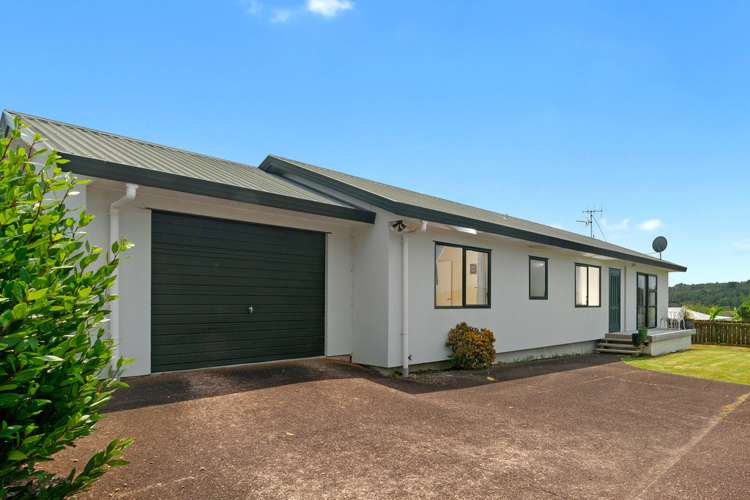 8 Lasque Place Glen Eden_14